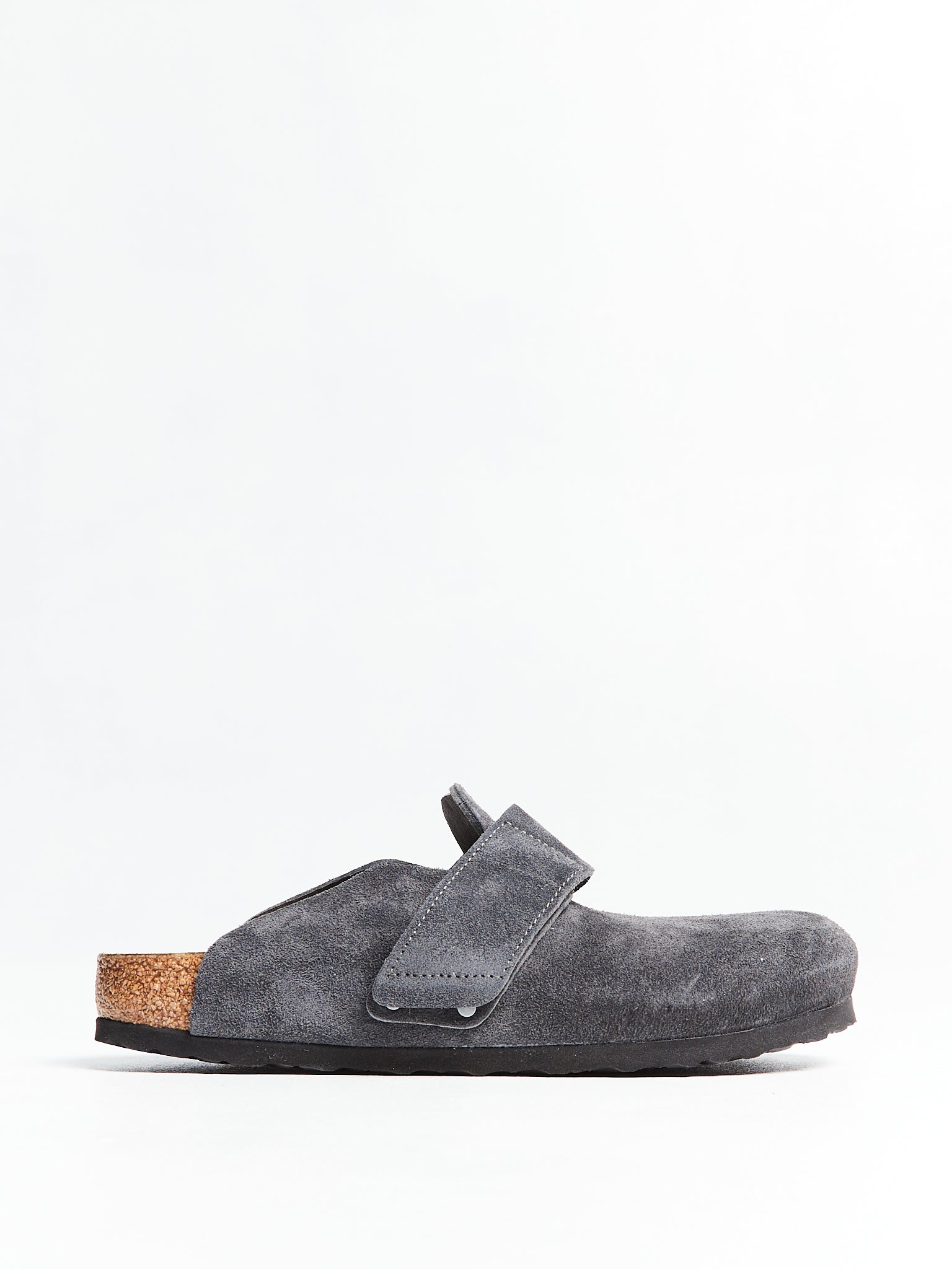 Loma Suede Leather Narrow Shoes in Charcoal