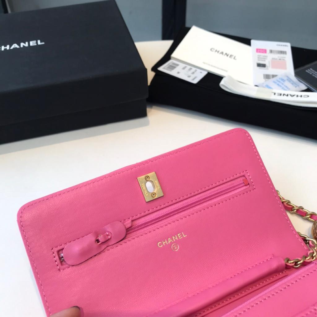 Chanel wallet on chain Pink